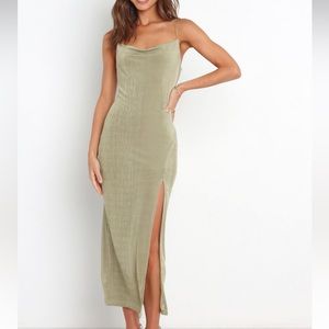 NWT Petal & Pup Diani Dress Im Olive